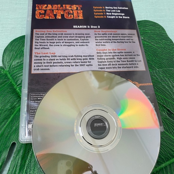 🎈Sale 🎈2 for $10 NWOT Deadliest Catch season 3 three disc set Sig Phil Blake - Picture 4 of 8